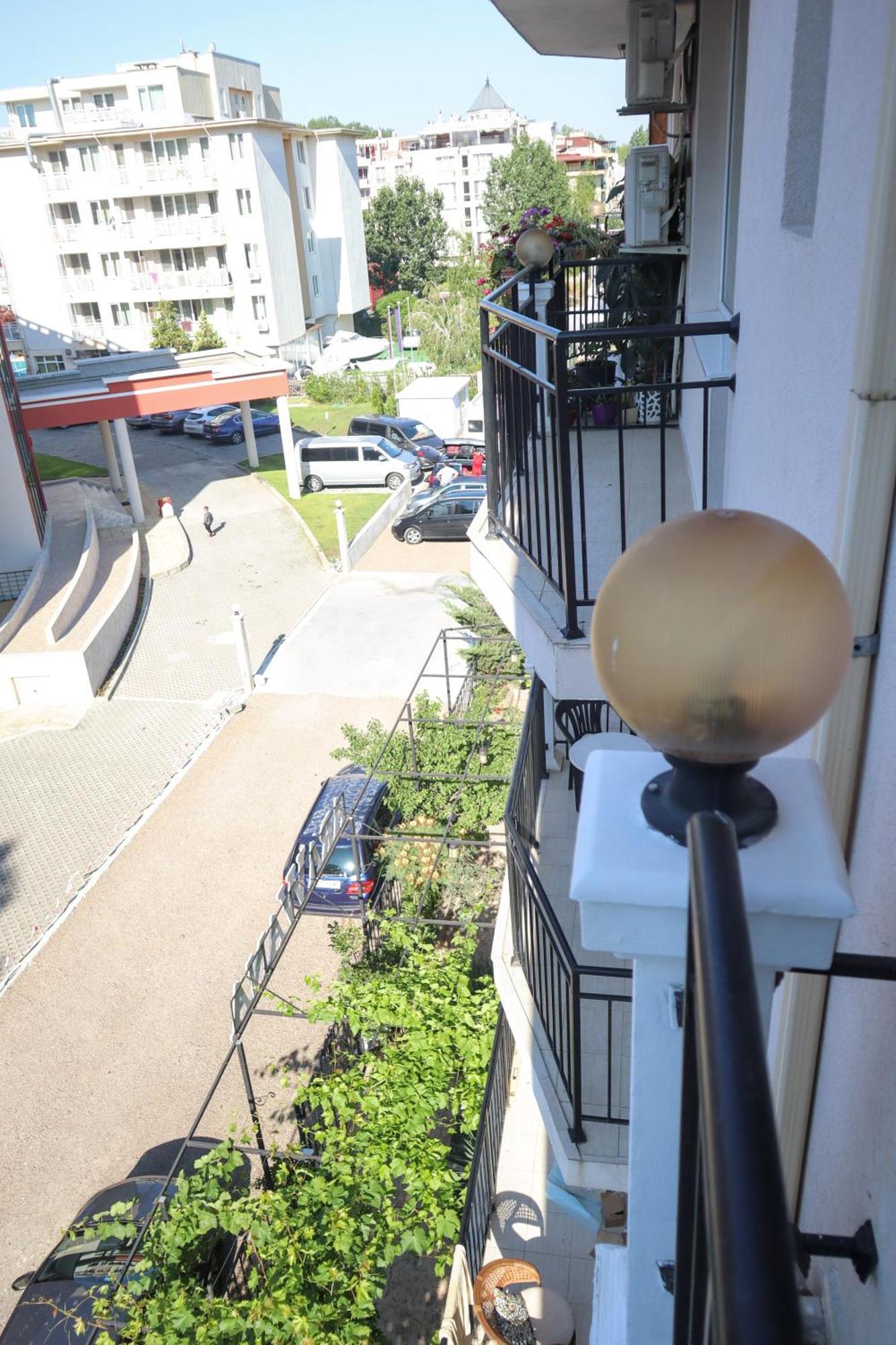 Къща За Гости "Arawana" Sunny Beach Exterior foto